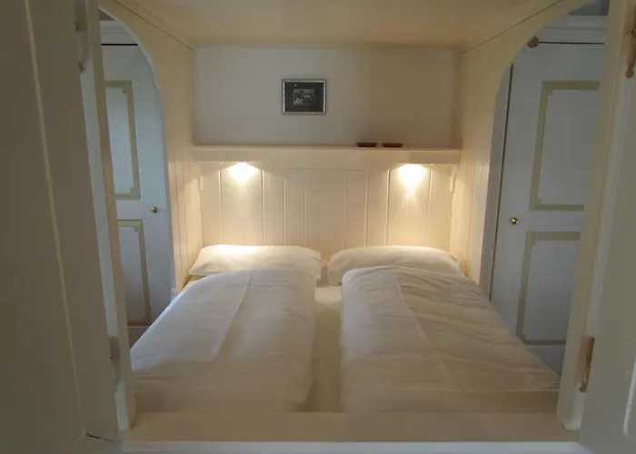 Historischer Davidshof - Mit Dem Rad Nordseehalbinsel Erkunden * Oldenswort